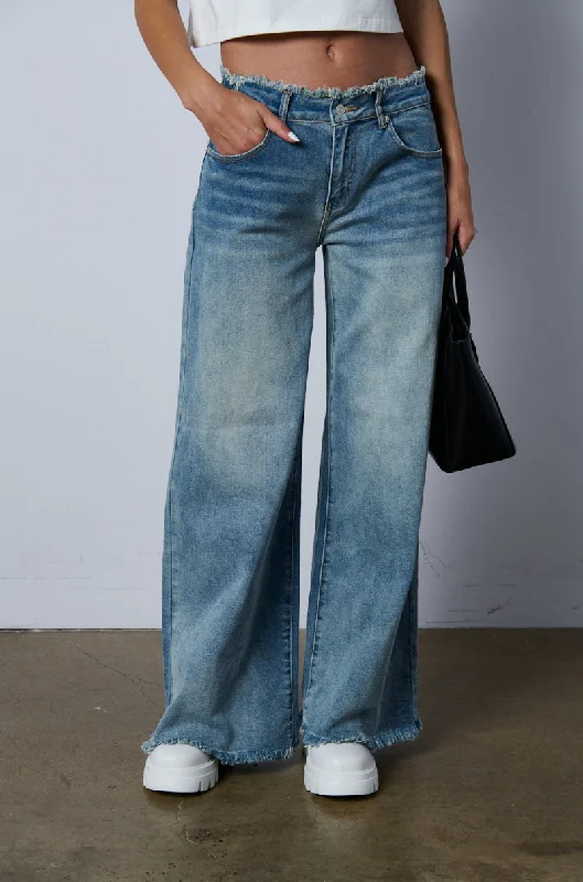 LARK ULTRA WIDE LEG JEAN Trendy Skinny Fit Jeans