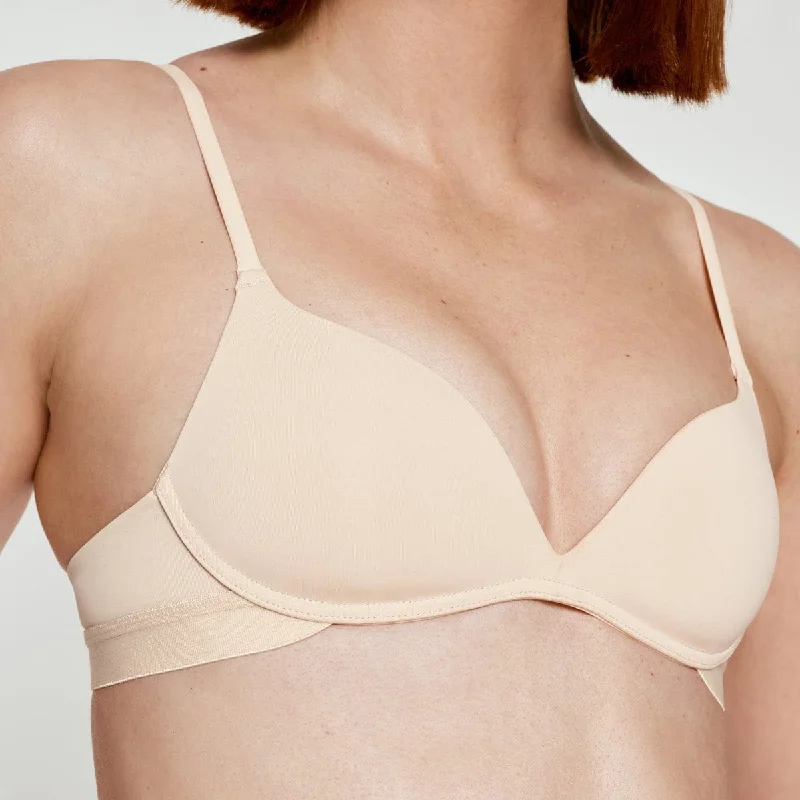 Zero-G Wirefree Lift Up Bra Sand Smooth Fit Bra