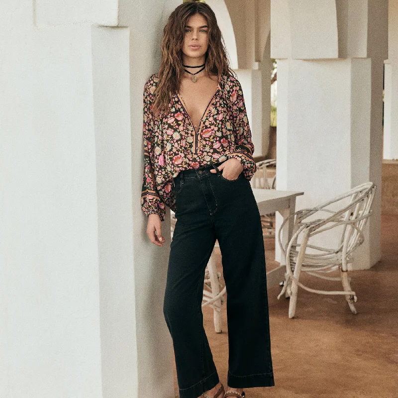 Classic Straight Leg Jean Comfortable Stretch Fit Jeans
