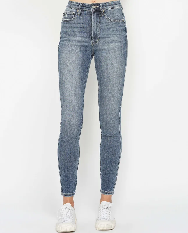 Judy Blue High Waist Tummy Control Skinny Jean Fashionable Slouchy Fit Jeans