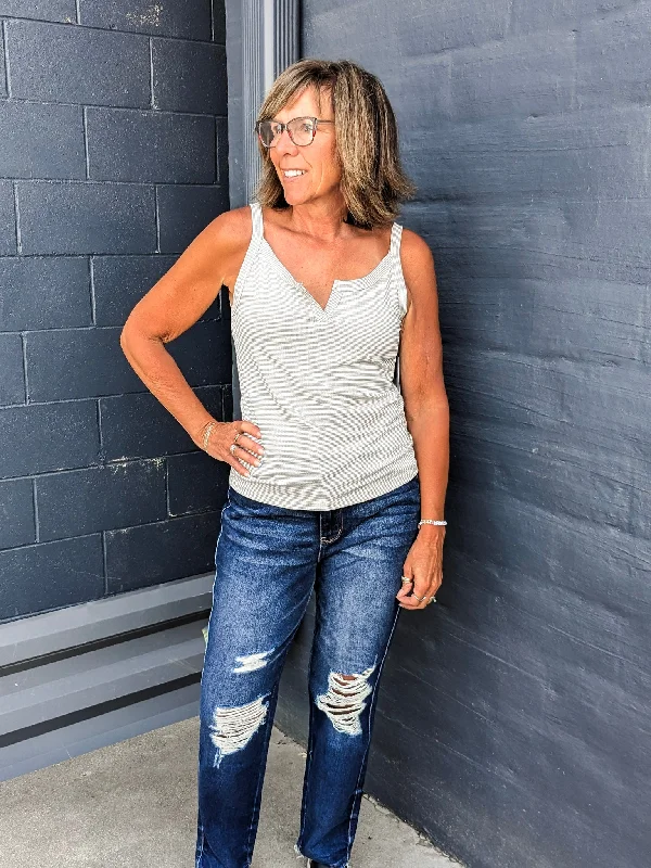 Ricki Rigid Heavy Destroy Straight Jean Comfortable Folded Hem Jeans
