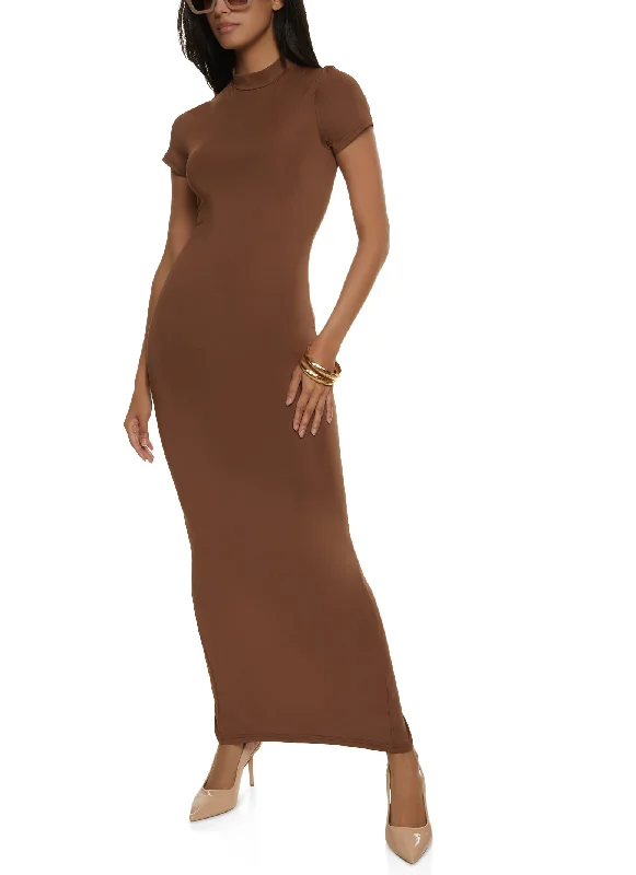 Solid Short Sleeve Mock Neck Maxi Dress Fashionable Layered Maxi Dress