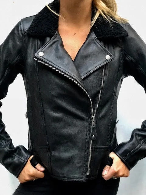 Merla Moto - Blackbird - Ladies Night Owl Leather Jacket Fleece Fabric Down Fabric Feather Fabric Merla Moto - Blackbird - Ladies Night Owl Leather Jacket Fleece Fabric Down Fabric Feather Fabric