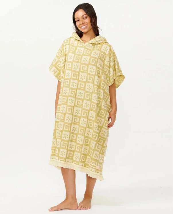 Rip Curl Beach Party Hooded Towel- Sum24 Hoodie with Tied Waist Feminine Flattering