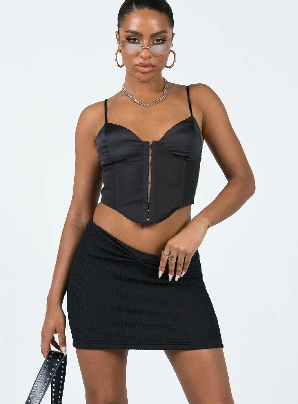 Berrima Mini Skirt Black linen skirt relaxed