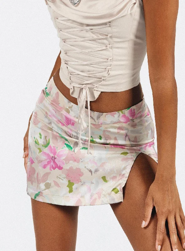 Kathrine Mini Skirt Floral button skirt front