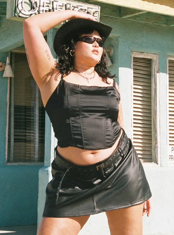 Torridon Eyelet Belt Faux Leather Mini Skirt Black Curve breathable skirt fabric